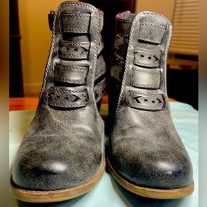 Roxy Womens Boots Lena Harness Cutout Distressed Black Ankle Heel Booties 6.5